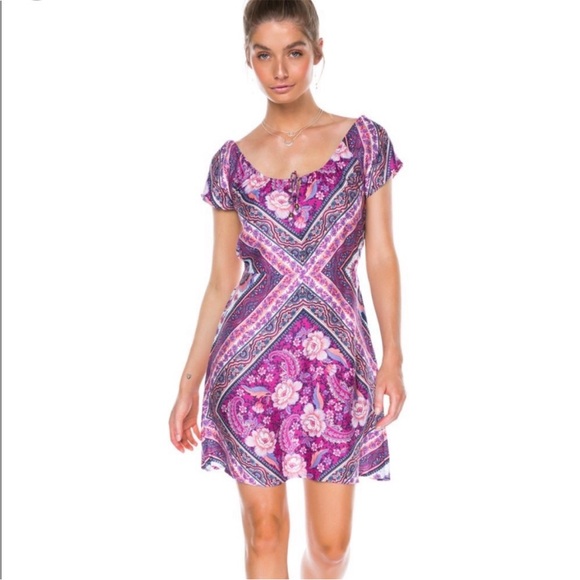 Arnhem Azalea Boho Off Shoulder Mini Dress - Picture 2 of 8